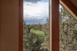 8825 Canyon Wren Ct, Redmond, OR 97756 - Photo 21