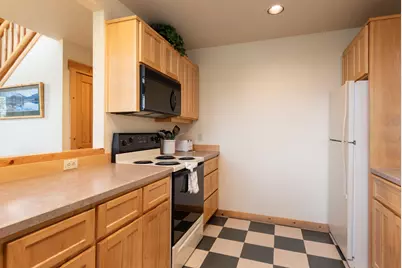 8825 Canyon Wren Court, Redmond, OR 97756 - Photo 15