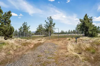 4647 SW Belmont Lane, Madras, OR 97741 - Photo 85