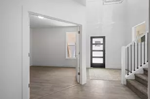 1169 Orange Blossom Dr, Klamath Falls, OR 97601 - Photo 3