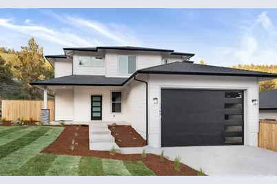 1169 Orange Blossom Drive #130, Klamath Falls, OR 97601 - Photo 1