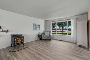 851 SE Rancho Ln, Madras, OR 97741 - Photo 5