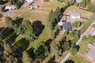 255 Queens Branch Rd, Rogue River, OR 97537 - Photo 59