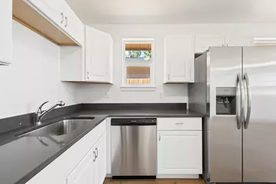 748 SW Madison Street, Madras, OR 97741 - Photo 11