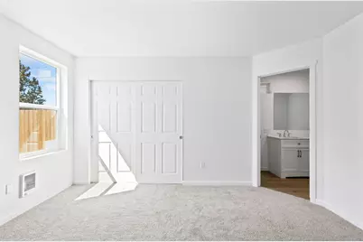 748 SW Madison Street, Madras, OR 97741 - Photo 15