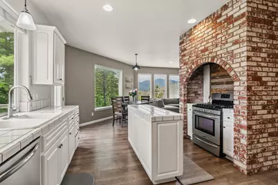 1553 Panoramic Loop, Grants Pass, OR 97527 - Photo 15