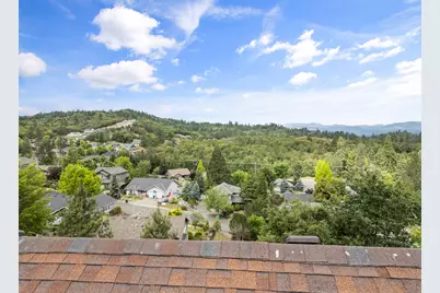 1553 Panoramic Loop, Grants Pass, OR 97527 - Photo 39