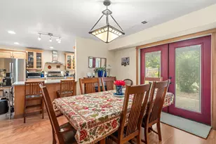 605 W 4th St, Phoenix, OR 97535 - Photo 11