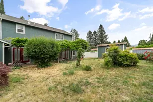 605 W 4th St, Phoenix, OR 97535 - Photo 31