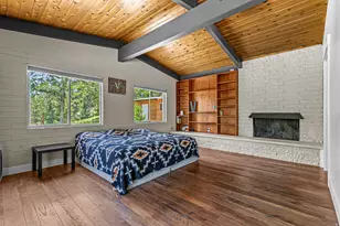 2555 Old Military Rd, Central Point, OR 97502 - Photo 11