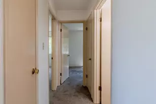 349 W Pine St, Central Point, OR 97502 - Photo 19