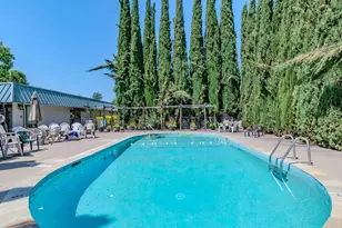 349 W Pine St, Central Point, OR 97502 - Photo 31