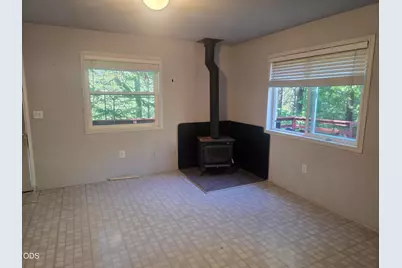 261 Fay Lane, Wolf Creek, OR 97497 - Photo 15