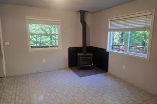 261 Fay Ln, Wolf Creek, OR 97497 - Photo 15