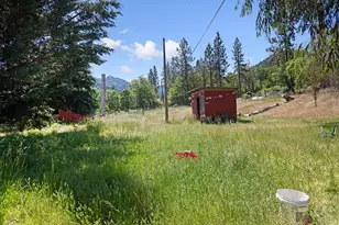 251 W Savage Creek Rd, Grants Pass, OR 97527 - Photo 41