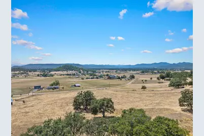 510 Chateau Drive, Eagle Point, OR 97524 - Photo 11