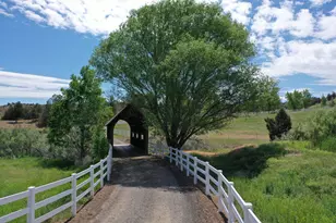 33817 Gage Rd, Mitchell, OR 97750 - Photo 3