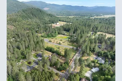 4627 E Evans Creek Road, Rogue River, OR 97537 - Photo 29