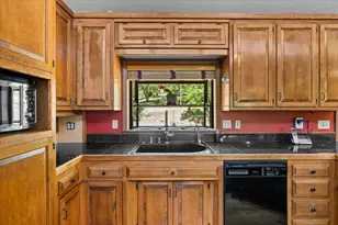 7388 Upper Applegate Rd, Jacksonville, OR 97530 - Photo 17