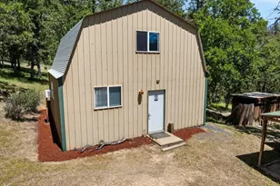 7388 Upper Applegate Rd, Jacksonville, OR 97530 - Photo 43