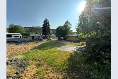 212 NW Bridge Street, John Day, OR 97845 - Photo 9