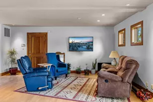 67480 Cloverdale Rd, Bend, OR 97703 - Photo 47