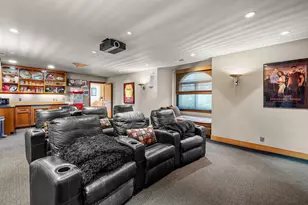 67480 Cloverdale Rd, Bend, OR 97703 - Photo 41