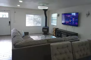 312 S Wasco Ave, Chiloquin, OR 97624 - Photo 3