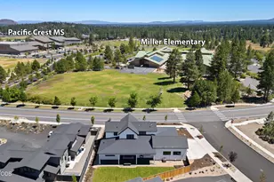 371 NW Crosby Dr, Bend, OR 97703 - Photo 61