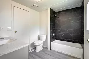 3555 S Pacific Hwy, Medford, OR 97501 - Photo 15