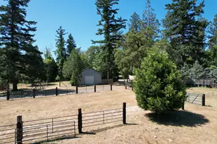 199 Powell Creek Rd, Williams, OR 97544 - Photo 7