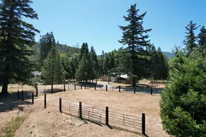 199 Powell Creek Road, Williams, OR 97544 - Photo 5