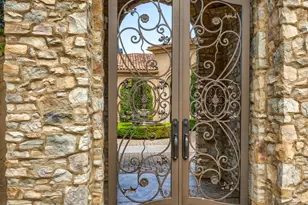 321 Pair A Dice Ranch Rd, Jacksonville, OR 97530 - Photo 9