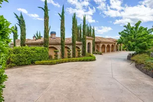 321 Pair A Dice Ranch Rd, Jacksonville, OR 97530 - Photo 7