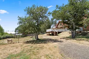 5619 Butte Falls Hwy, Eagle Point, OR 97524 - Photo 5