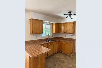 236 S Caves Avenue, Cave Junction, OR 97523 - Photo 11