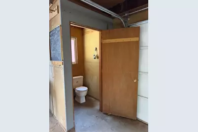 236 S Caves Avenue, Cave Junction, OR 97523 - Photo 41