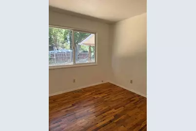 236 S Caves Avenue, Cave Junction, OR 97523 - Photo 17