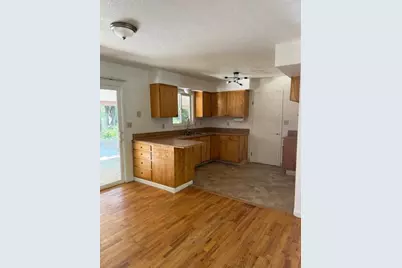 236 S Caves Avenue, Cave Junction, OR 97523 - Photo 13