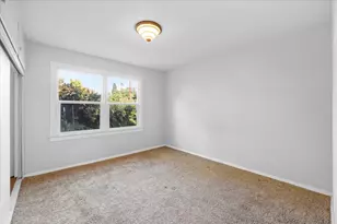 1040 E Main St, Ashland, OR 97520 - Photo 9