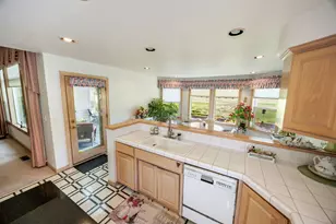 3227 Chandler Egan Dr, Medford, OR 97504 - Photo 15