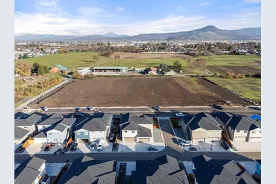 4730 Gebhard Road, Central Point, OR 97502 - Photo 29