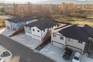 4730 Gebhard Rd, Central Point, OR 97502 - Photo 27