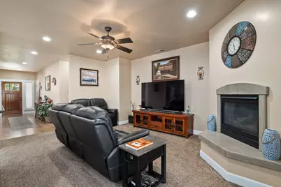 4 Meadowfield Circle, Eagle Point, OR 97524 - Photo 13