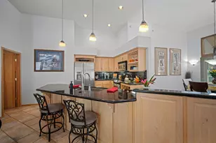 18160 Mt Baker Ln, Sunriver, OR 97707 - Photo 3