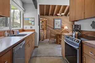 57211 Island Rd, Sunriver, OR 97707 - Photo 5