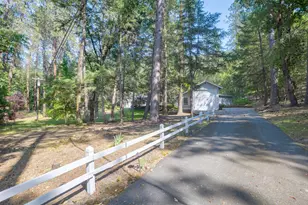 970 Wards Creek Rd, Rogue River, OR 97537 - Photo 43