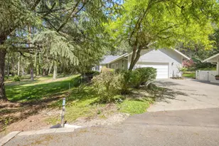 970 Wards Creek Rd, Rogue River, OR 97537 - Photo 33