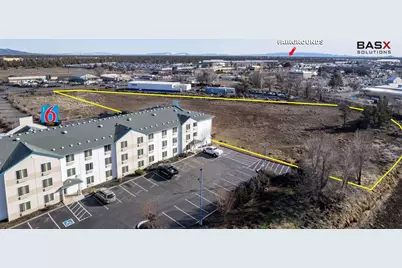 2285 S Hwy 97, Redmond, OR 97756 - Photo 3