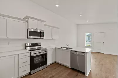 4115 SW Obsidian Place #156, Redmond, OR 97756 - Photo 7